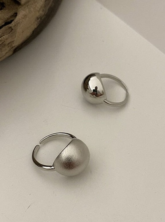 Silver Korean Ball Ring Pinchbox 